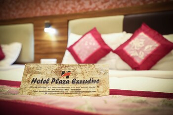 hotel plaza executive kurla