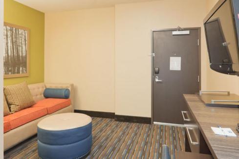 holiday inn express hotel and suites fulton by ihg