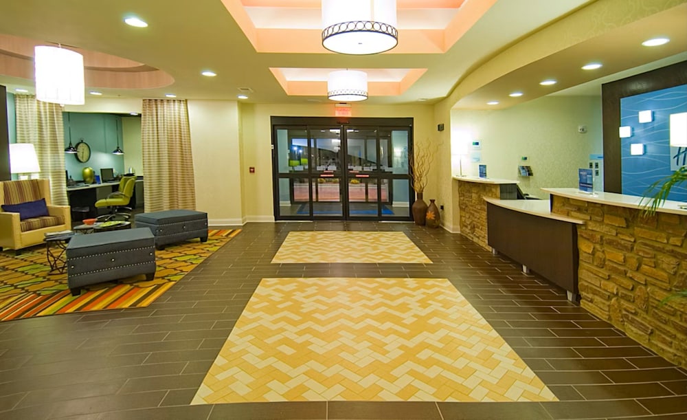 holiday inn express hotel and suites fulton by ihg