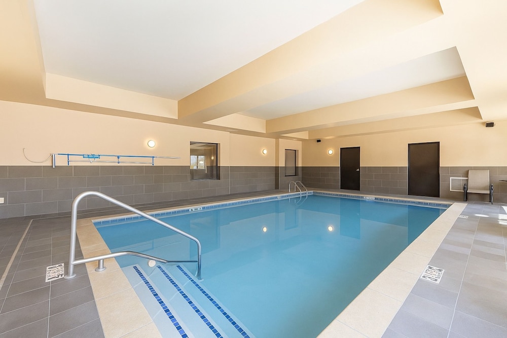 holiday inn express hotel and suites fulton by ihg