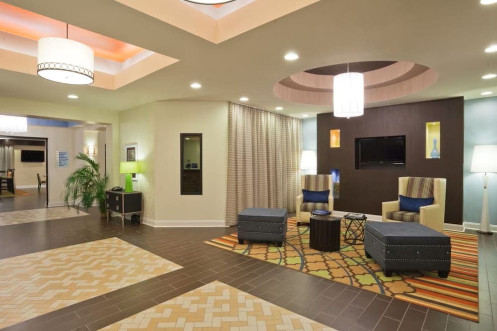holiday inn express hotel and suites fulton by ihg