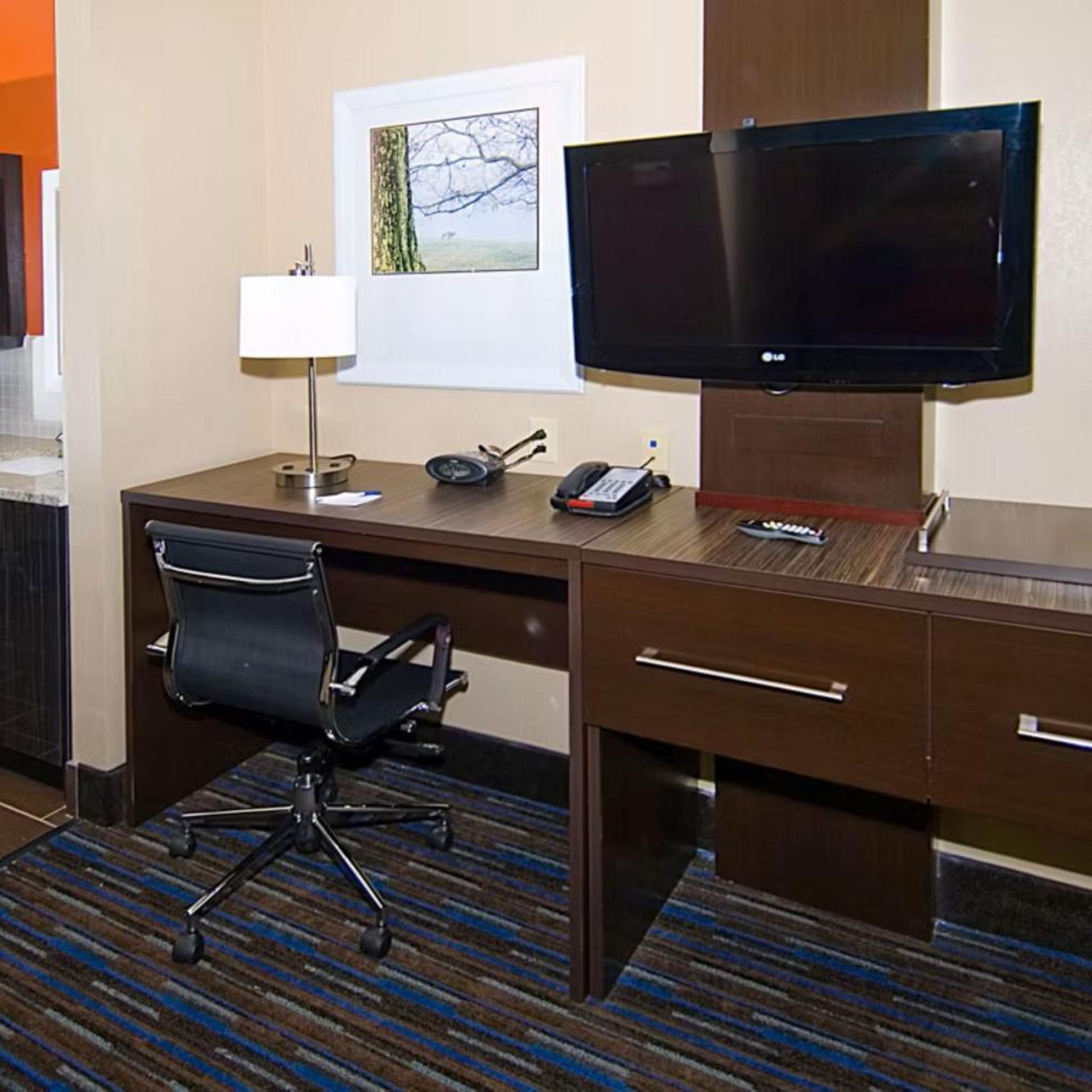 holiday inn express hotel and suites fulton by ihg
