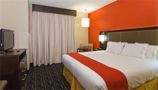 holiday inn express hotel and suites fulton by ihg