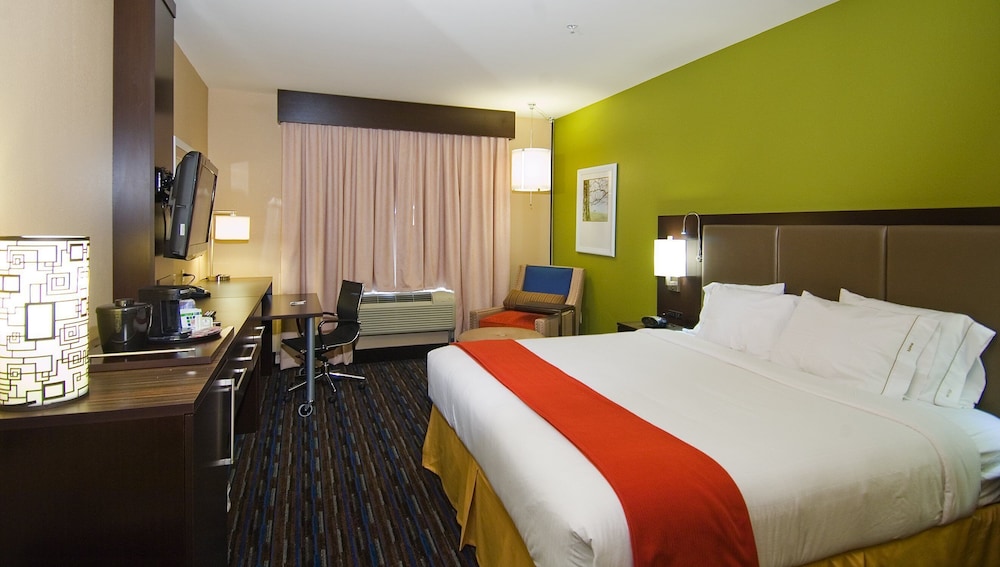 holiday inn express hotel and suites fulton by ihg