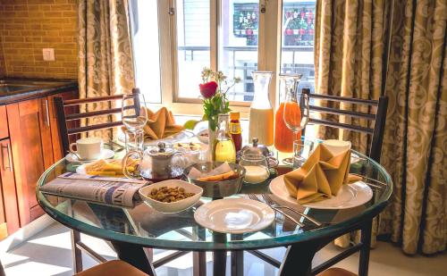 rosewood apartment hotel pantnagar