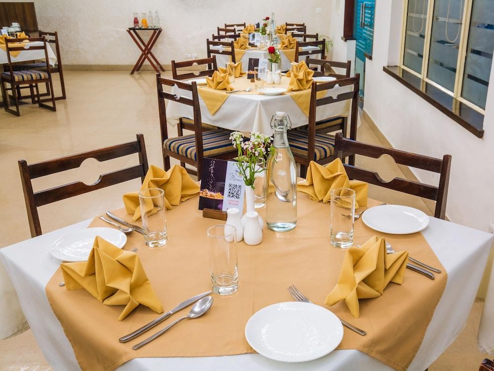 rosewood apartment hotel pantnagar