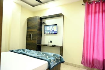 hotel crystal by wb inn