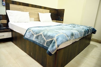 hotel crystal by wb inn