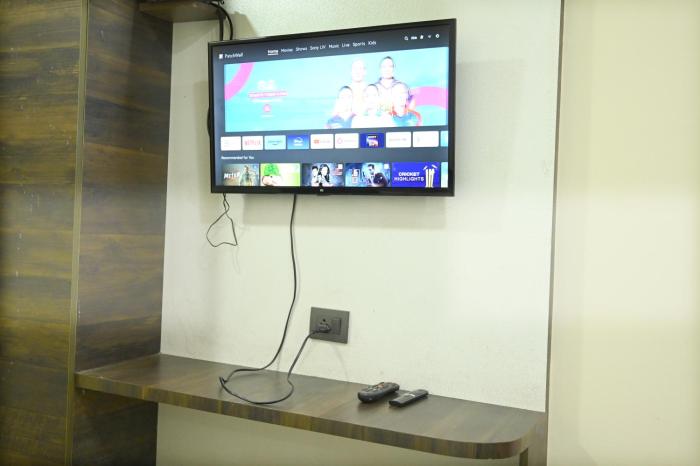 hotel crystal by wb inn