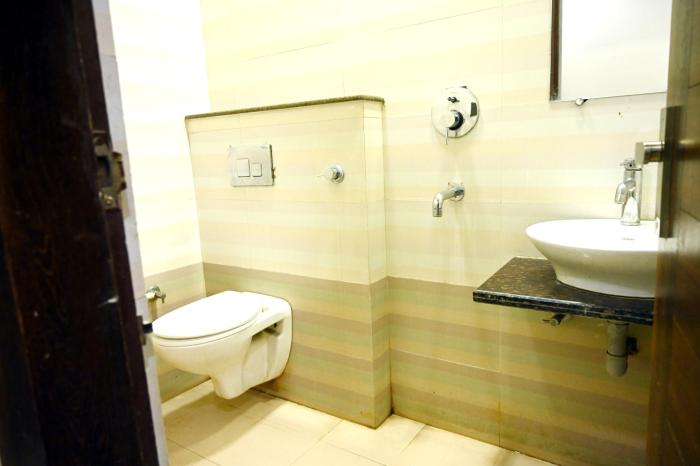 hotel crystal by wb inn