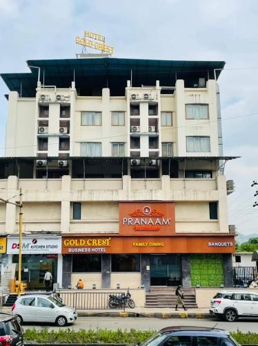hotel gold crest