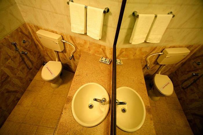 hotel residency park