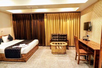 Hotel Tokyo Tower,Beltola,3 star