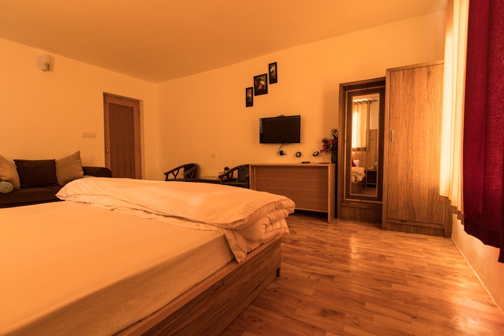 radhus boutique inn