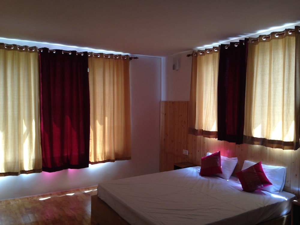 radhus boutique inn