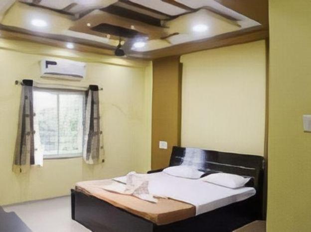 neelisha river front inn