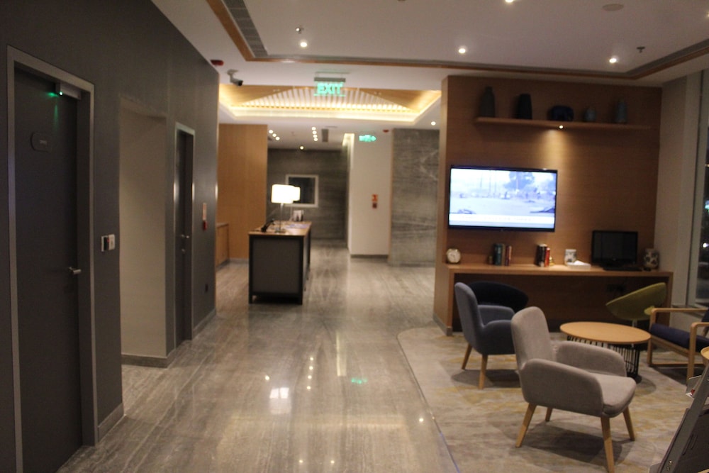 holiday inn express chennai omr thoraipakkam an ihg hotel