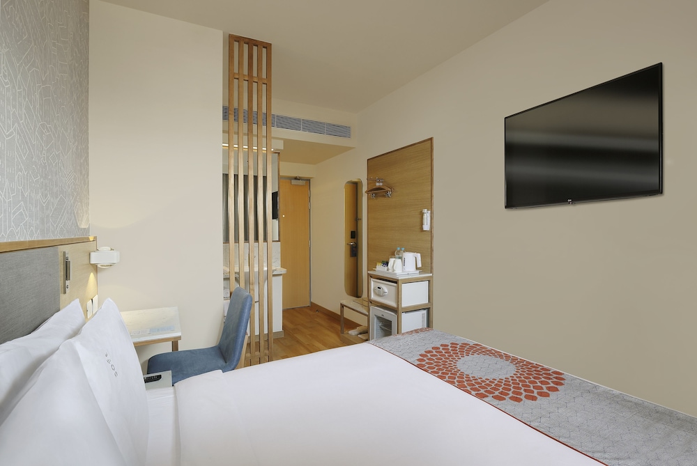 holiday inn express chennai omr thoraipakkam an ihg hotel