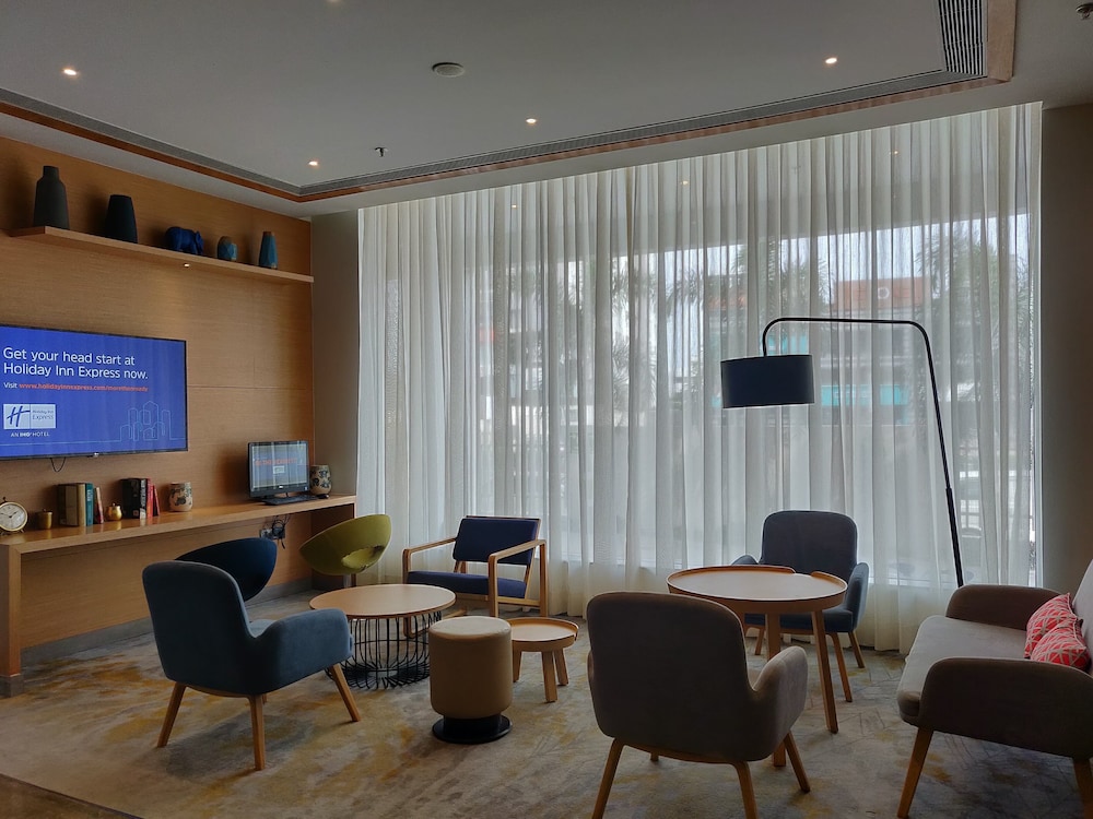 holiday inn express chennai omr thoraipakkam an ihg hotel