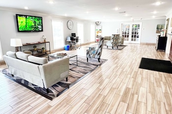 Quality Inn Gainesville I-75,Alachua County>>Alachua,3 star