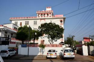 hotel triveni residency