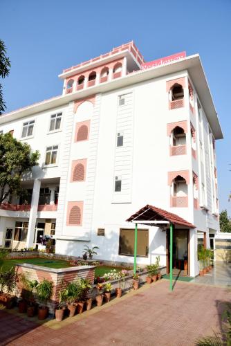 hotel triveni residency