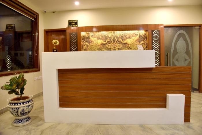 hotel triveni residency