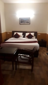 seven hills hotel