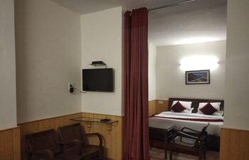 seven hills hotel