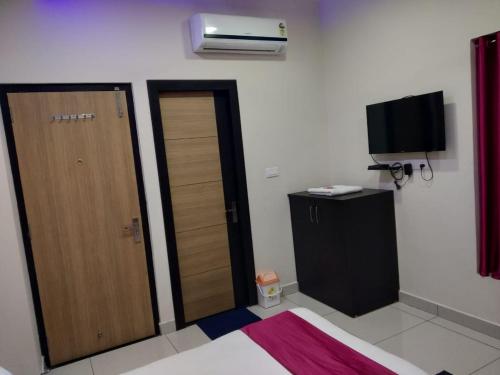 hotel reyansh