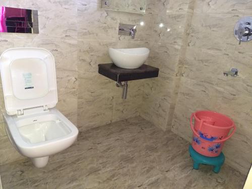 hotel reyansh