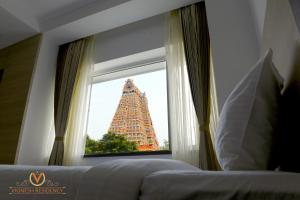 vignesh residency