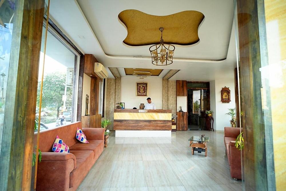 hotel khatana palace