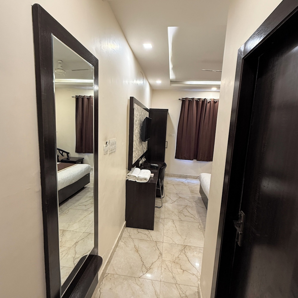 hotel khatana palace