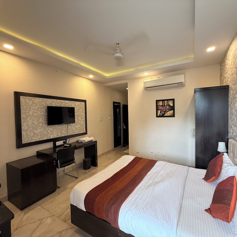 hotel khatana palace