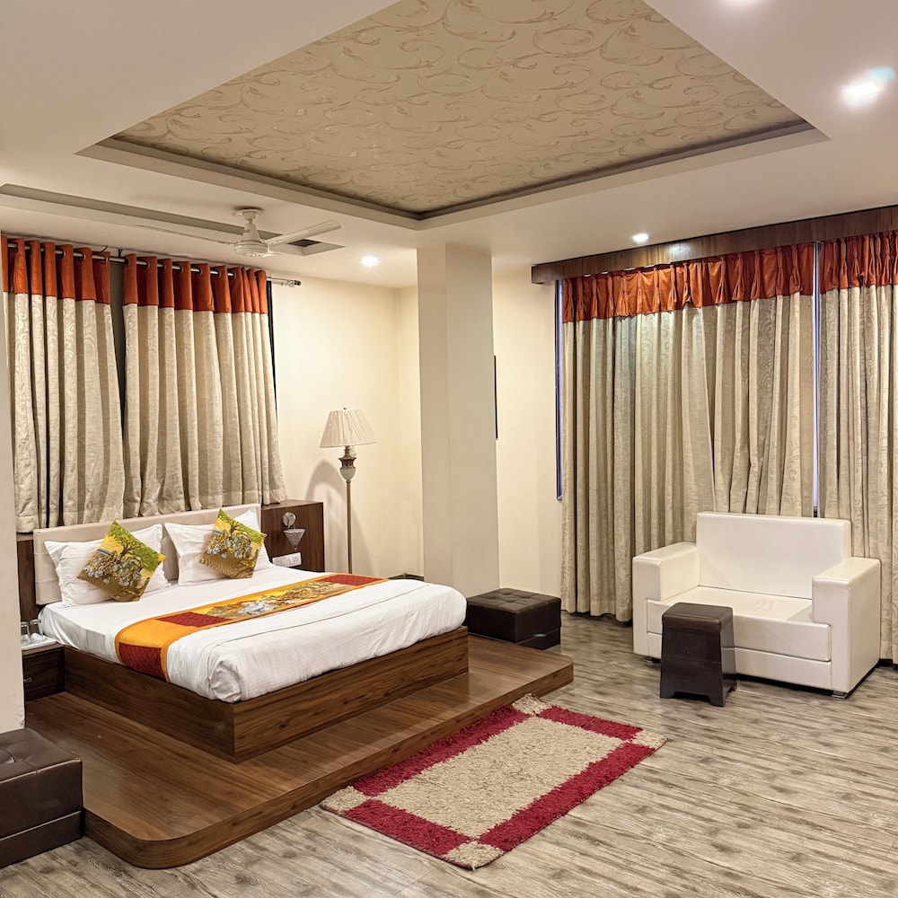 hotel khatana palace