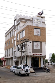 hotel khatana palace