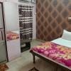 jamuna paying guest house