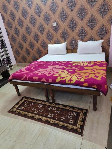 Jamuna Paying Guest House,Dandupur,3 star
