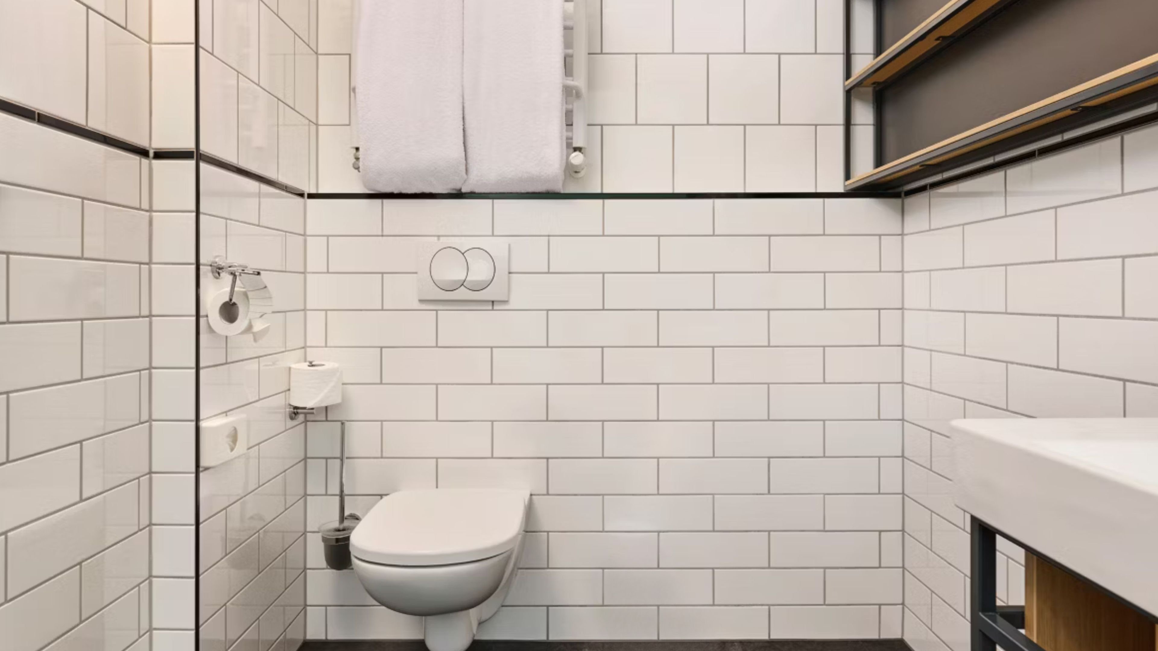 d8 hotel