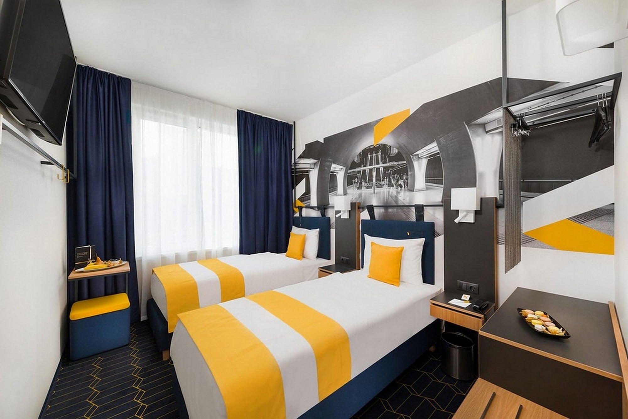 d8 hotel