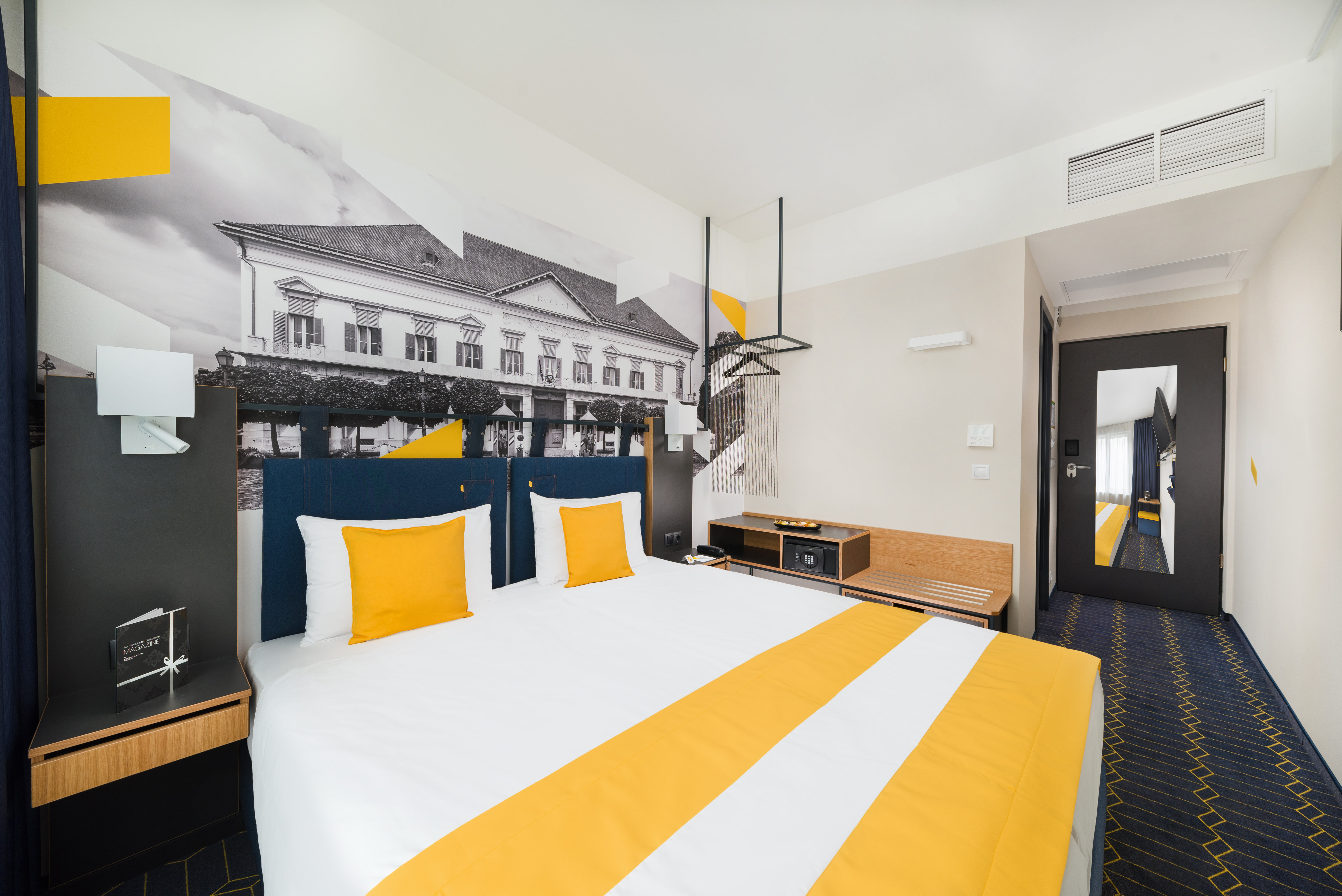 d8 hotel