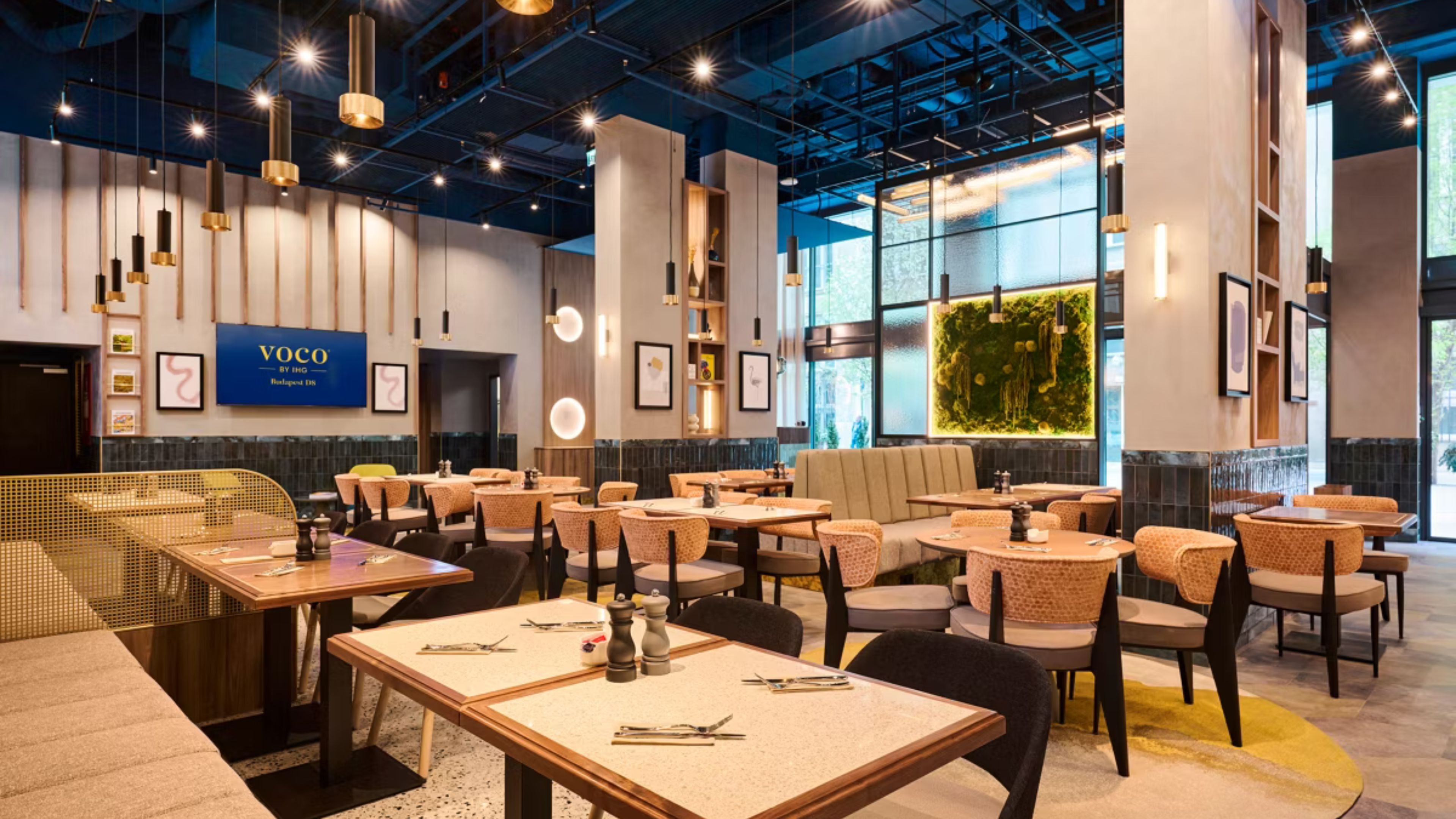 d8 hotel