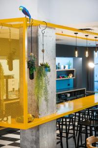 d8 hotel