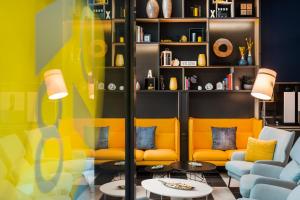 d8 hotel