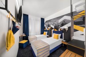 d8 hotel
