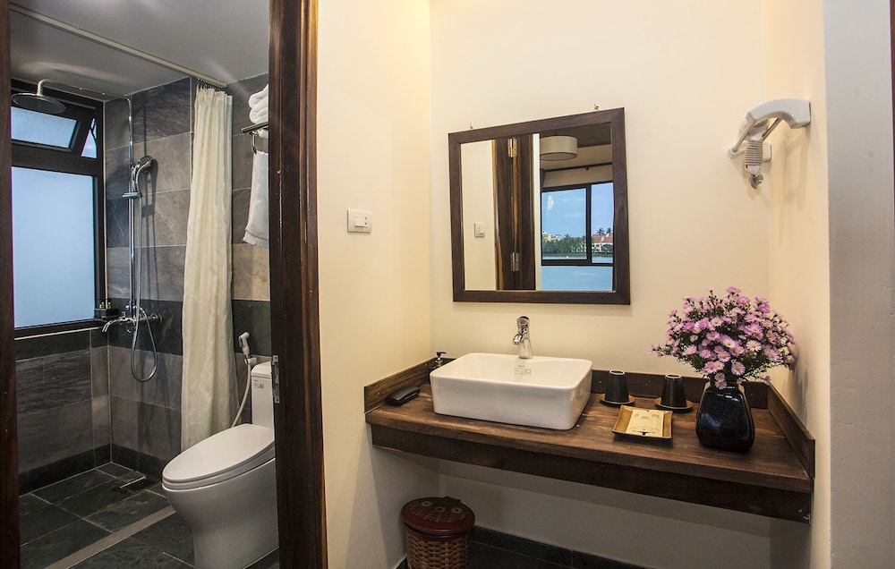 hoi an silk river villa