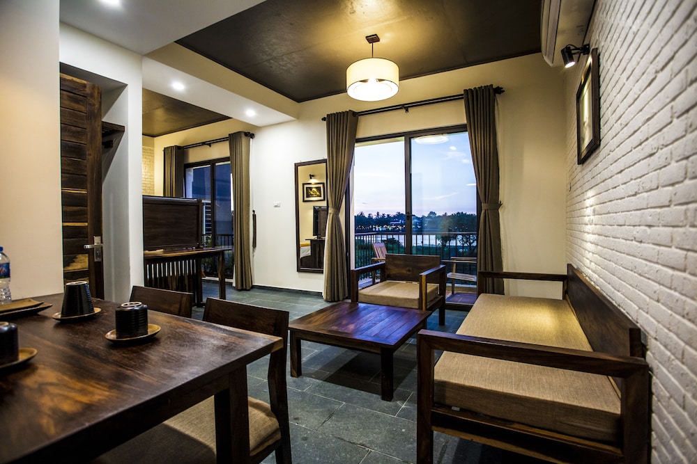 hoi an silk river villa