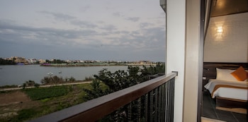 hoi an silk river villa