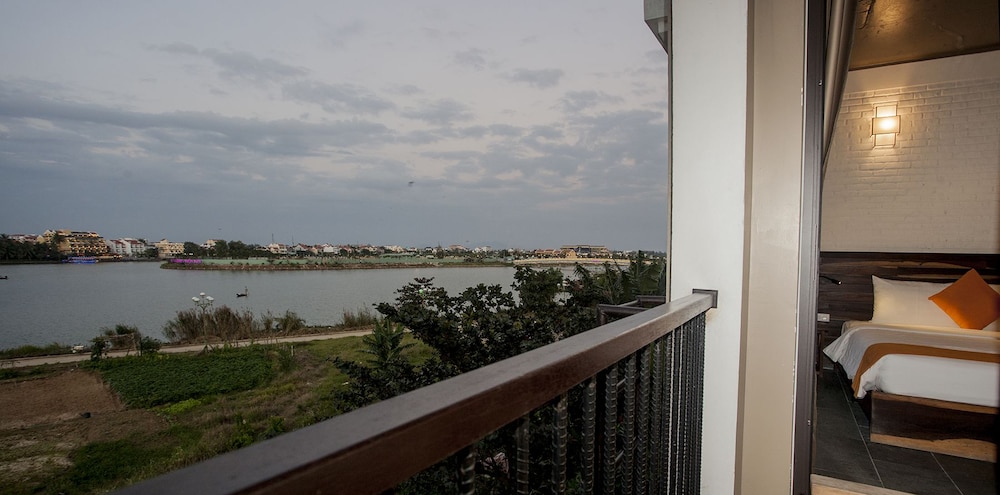 hoi an silk river villa